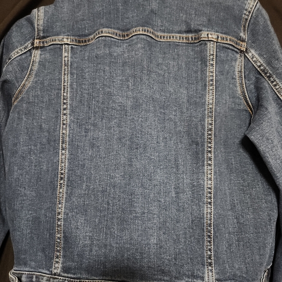 J. CREW MERCANTILE EMBROIDERED STRETCH MEDIUM WASH JEAN JACKET WMS SIZE MEDIUM - Picture 4 of 12